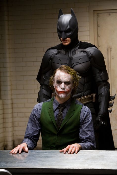 The Dark Knight (2008) // Christopher Nolan delves into the behind the scenes of the interrogation scene between Batman and The Joker. Picture album put together by Redditor u/Bernoodle. Batman Costume, The Dark Knight, The Joker, Dark Knight, A Man, Batman