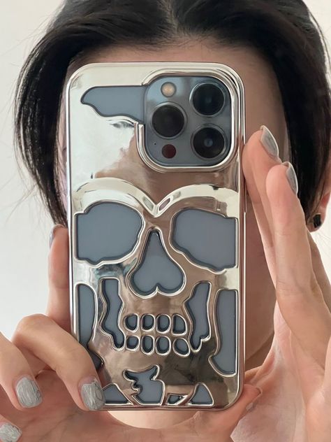 Street Style Phone Case, Streetwear Phone Case, Edgy Phone Cases, Protective Iphone Cases, Creative Phone Cases, Phone Case Ideas, Designer Iphone Case, Pretty Dog, Creative Iphone Case