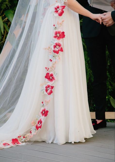 White Floral Embroidered Wedding Dress, Dress Mood Board, Veil Inspiration, Bicycle Wedding, Red Veil, Cottagecore Wedding, Floral Veil, Sunflower Themed Wedding, Wedding Dressses