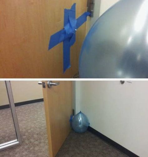 These 29 Coworker Pranks Will Make You The Jim Halpert Of Your Office Camp Pranks, Coworker Pranks, Pranks Ideas, Work Pranks, Evil Pranks, Funny April Fools Pranks, Pranks To Pull, Easy Pranks, School Pranks