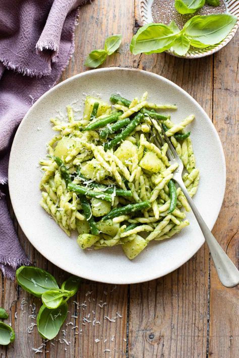 Trofie al Pesto Genovese with Potatoes and Green Beans Pesto Genovese Recipe, Trofie Pasta, Pasta With Green Beans, Homemade Basil Pesto, Pasta Homemade, Recipe Inspirations, Potatoes And Green Beans, Pesto Potatoes, Italian Stallion