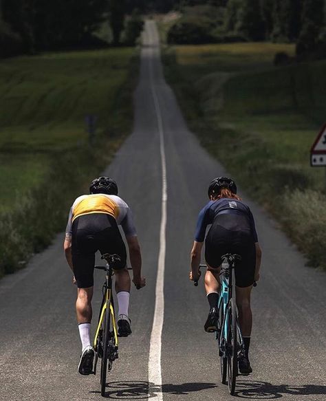 Cycling Couple, Bike Riding Aesthetic, Aesthetic Bike Ride, Hobbies Aesthetic, Cycle Aesthetic, Cycling Aesthetic, Hybrid Athlete, Bicycle Aesthetic, Aesthetic Bike