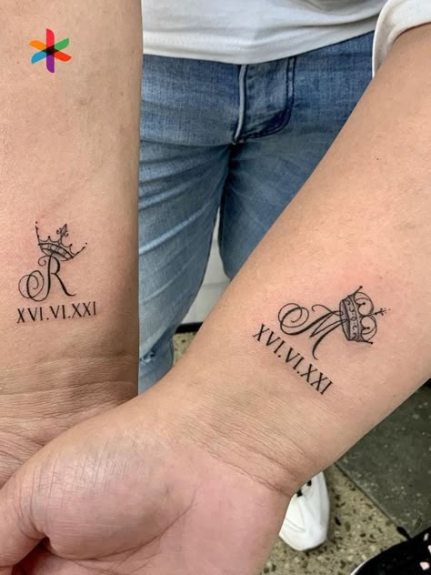 His Her Matching Tattoos, Couple Idea Tattoos, Making Couple Tattoos, Copul Tattoo Design, Matching Tattoos For Partners, Matching Couple Tattoos Dates, My King Tattoo Ideas, Tattoos Dedicated To Girlfriend, Matching Tattoos To Get With Your Boyfriend