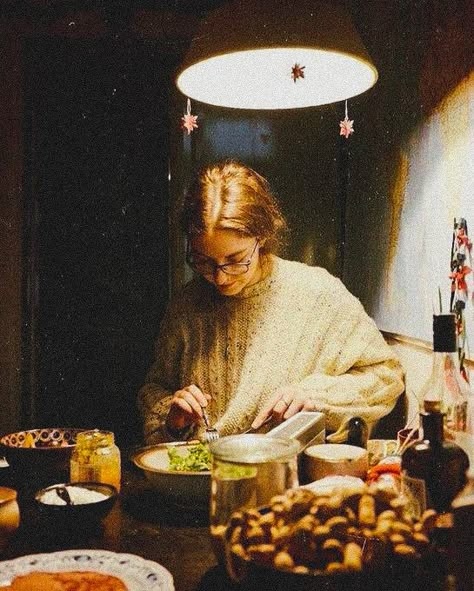 Love On The Brain, Dana Scully, Trik Fotografi, 인물 사진, Simple Living, Photography Inspo, The Brain, Film Photography, Photo Inspiration