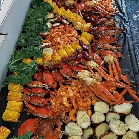 It's A Chef Steele Seafood And SoulFood Buffet Seafood Buffet Display, Seafood Table Setting Party Ideas, Seafood Tray Ideas, Seafood Dinners For A Crowd, Seafood Boil Presentation, Wedding Food Seafood, Seafood Bar Wedding, Elegant Seafood Dinner Party, Seafood Night Ideas Parties