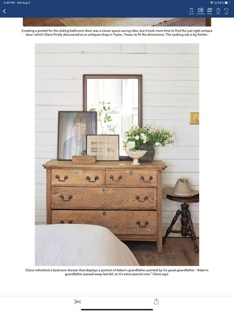 European Farmhouse Style Bedroom, Antique Wooden Dresser, French Country Dresser Decor, Old Farmhouse Bedroom Ideas, Antique Dresser Bedroom Decor, Dresser In Entryway, Country Bedroom Ideas Farmhouse, Antique Farmhouse Bedroom, Wooden Bedroom Ideas