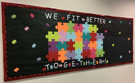 Puzzle Bulletin Boards, Neon Classroom Decor, Diversity Bulletin Board, Preschool Door Decorations, Kindergarten First Week, Teacher Door Decorations, Puzzle Piece Crafts, Teacher Bulletin Boards, Preschool Bulletin