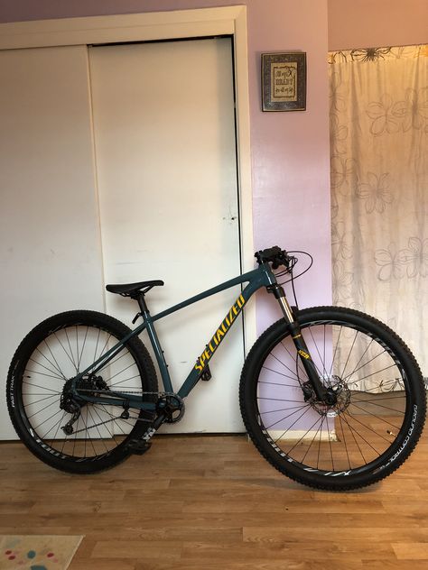 2019 specialized rockhopper expert Specialized Rockhopper, Mountain Bikes, Mountain Bike, Mountain Biking, Bicycle, Bike, Quick Saves