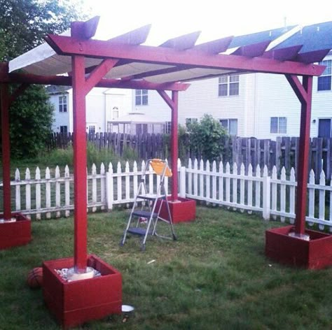 Pergola with planter bases...still needs some finishing touches but the main construction is complete Wooden Privacy Screen, Diy Patio Cover, Pergola Planter, Patio Decor Ideas, Landscaping Flowers, Backyard Renovations, Patio Shade, Diy Backyard Landscaping, Backyard Diy Projects