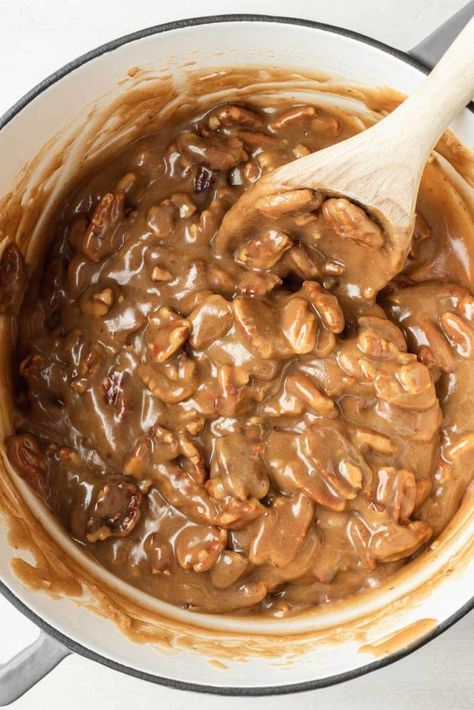 Pecan Praline Recipe, Candy Pecans, Pecan Candy, Praline Candy, Live Well Bake Often, Praline Sauce, Praline Recipe, Louisiana Creole, Louisiana Kitchen