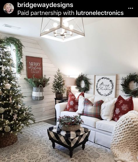 Lights Outside, Christmas Living Room Decor, Outside Christmas Decorations, Decorations Living Room, Plaid Christmas Decor, Christmas Living Room, Christmas Decorations Living Room, Loft Room, Timeless Decor