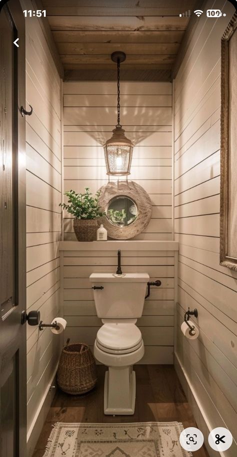 Toilet Room Remodel, Small Home Bathroom, Toilet Room Ideas, Small Half Bathroom, Small Bathroom Inspiration, Bathroom Farmhouse Style, Toilet Room, Rustic Bathrooms, Bathroom Remodel Designs