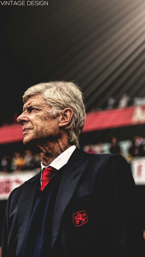 The Boss Arsen Wenger, Wenger Arsenal, Patrick Vieira, Soccer Images, Dennis Bergkamp, Arsenal Wallpapers, Arsene Wenger, Fifa Football, Big Six