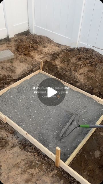 alaina kathleen ford | DIY & home decor on Instagram: "if you want to make the interest mad, dry pour concrete 💁🏼‍♀️
.
.
.
.
#DIY #diyproject #diyprojects #diyconcrete #concrete #drypourconcrete #concreteslab #backyard #backyardmakeover #backyarddesign #backyardtransformation #backyardliving #homerenovation #hometakestime #makehomematter #hunkerhome #outdoorkitchen #makemyhome #outdoorliving #dream_interiors #bhghome #mydomaine #theeverygirlathome #houseandhome #mylovelyneutrals #mediterraneanhome" Dry Cement Pour, Backyard Layout Ideas Rectangle, Diy Pavers Mold, Dry Pour Concrete, Diy Concrete Slab, Pour Concrete, Paver Molds, Pavers Diy, Concrete Path