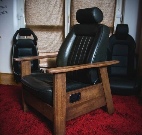 Car Seat Couch, Car Chair Furniture, Car Seat Furniture Ideas, Car Seat Furniture, Car Guy Decor, Car Seat Chair, Car Parts Furniture, Wood Bench Outdoor, Diy Recycled Projects