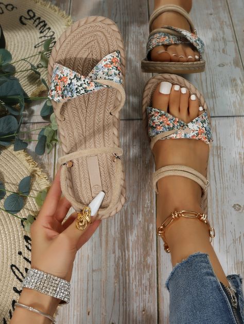 Orange Fashionable Collar   Floral Slides Embellished   Women Shoes Sandals Vacation, Women Flat Sandals, Roman Fashion, Looks Chic, Womens Sandals Flat, Crazy Shoes, Shoe Obsession, Stylish Shoes, Cute Shoes