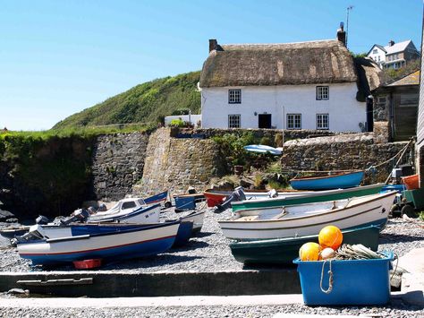 Cadgwith Harbour, Cornwall by saxonfenken on Flickr Boats In Harbour, Horror Environment, Boat Photos, English Seaside, Working Boat, Dslr Photography Tips, Breathtaking Photography, West England, Old Boats