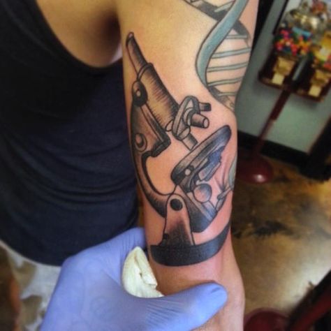 Top 100 Best Science Tattoos For Men - Manly Design Ideas Microscope Tattoo, Chemistry Tattoo Ideas, Manly Design, Chemistry Tattoo, Science Tattoos, 3d Tattoos, Half Sleeve Tattoo, Physical Science, Sleeve Tattoo