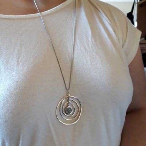 Big Jewelry Necklace, Big Stone Necklace, Metal Necklace With Large Pendant, Silver Jewelry With Large Pendant On Long Necklace, Metal Jewelry With Large Pendant Long Necklace, Big Necklace Outfit, Artsy Silver Necklace With Large Pendant, Artistic Silver Round Necklace, Statement Silver Necklace