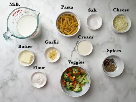 White Sauce Pasta Ingredients Easy White Sauce Pasta, Bechamel Sauce Pasta, Homemade White Sauce, Easy White Sauce, White Pasta Sauce Recipe, Bechamel Sauce Recipe, Making White Sauce, Pasta Varieties, White Sauce Recipes