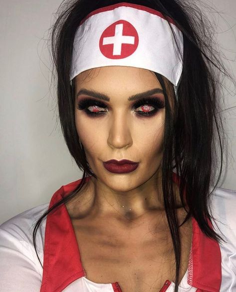 🌹Ꮲɪɴᴛᴇʀᴇsᴛ|@sɴᴇᴀᴋᴇʀ ʙᴀᴇ Horror Nurse Costume, Dead Nurse Makeup, Nurse Costume Makeup, Killer Nurse Costume, Scary Nurse Makeup, Zombie Nurse Makeup, Halloween Nurse Makeup, Scary Nurse Costume, Hallowen Schminke