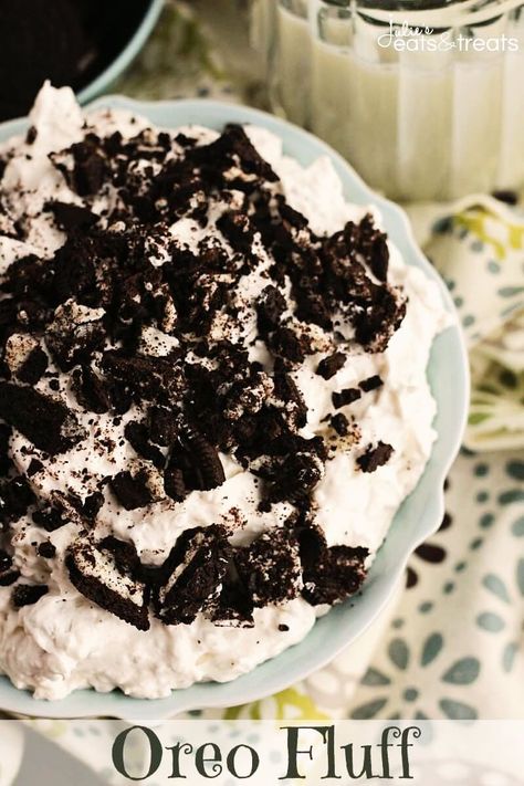 How to Make Oreo Fluff Recipe + VIDEO - Julie's Eats & Treats Oreo Cookie Salad, Cookie Salad, Oreo Cookie Cake, Fluff Salad Recipes, Oreo Fluff, Oreo Desserts, Fluff Recipe, Dirt Cake, Fluff Desserts