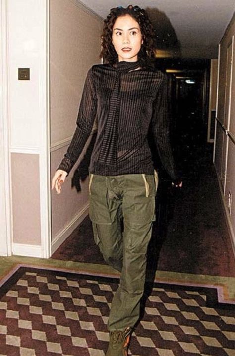 Faye Wong Style, Faye Wong, Video Love, Glad Rags, Mens Outfit Inspiration, Aesthetic People, Her Music, Fitness Inspo, 90s Fashion