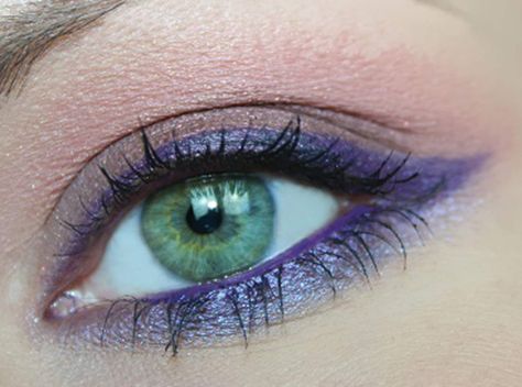 Purple Eye Pencil, Gray Eyeliner, Vegan Makeup Brands, Eye Pencil Makeup, Purple Eyeliner, Pencil Liner, Mineral Pigments, Sensitive Eyes, Eye Pencil