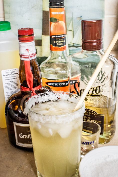 Top Shelf Margarita Recipe from Red Lobster Grand Marnier Margarita, Top Shelf Margarita, Pitcher Of Margaritas, Best Margarita, Best Margarita Recipe, Alcoholic Punch Recipes, Margarita Salt, Margarita Drink, Margarita Day