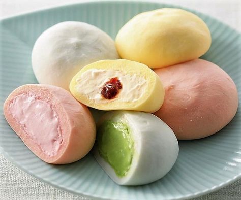 Mochi Recipe, Japanese Dessert, Food O, Asian Desserts, Japanese Snacks, Japanese Sweets, Kawaii Food, Japan Food, Cute Desserts