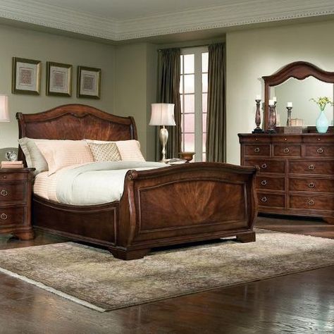 Dark Brown Bedroom Furniture Decor, Dark Brown Bedroom Furniture, Brown Bedroom Furniture, Dark Brown Bedrooms, Classic Bedroom Furniture, Beauty Bedroom, Dark Brown Furniture, Brown Furniture Bedroom, Legacy Classic Furniture