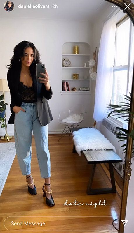 Danielle Olivera's Casual Date Night Denim Look With Boyfriend | Style & Living Trendy Outfits Date Night, Style Inspiration Night Out, Relaxed Night Out Outfit, Cute And Casual Date Night Outfits, Casual Chic Going Out Outfits, Night Out Looks Winter Casual, Casual Outfits For Dates, Dinner Looks Outfit Night Out Casual, Date Evening Outfit Casual