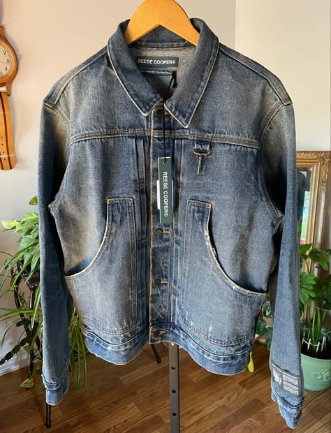 London 80s, Raw Denim Jacket, Reese Cooper, Corporate Wear, Denim Inspiration, Denim Wear, Custom Denim, Mens Luxury Fashion, Men's Outerwear