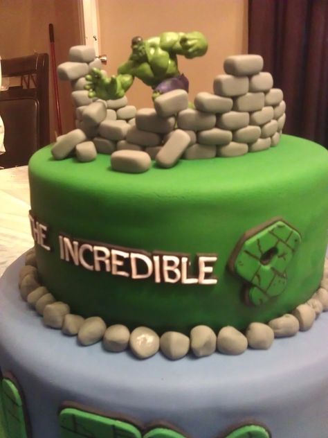 Incredible Hulk Cake, Hulk Birthday Cakes, Hulk Cake, Hulk Birthday Parties, Rodjendanske Torte, Hulk Party, Hulk Birthday, Birthday Boys, Superhero Cake