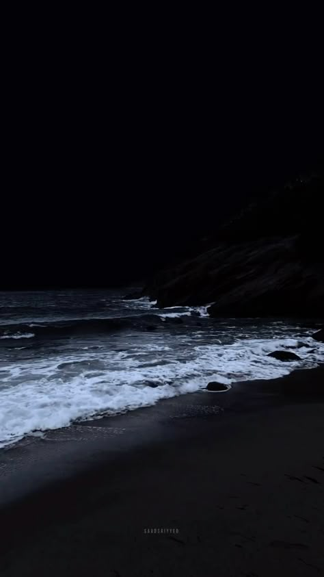 Black Ocean Aesthetic, Ocean Dark Aesthetic, Night Sea Aesthetic, Night Widgets, Background Dark Aesthetic, Dark Ocean Aesthetic, Night Beach Aesthetic, Beach At Night Aesthetic, Dark Aesthetic Pictures