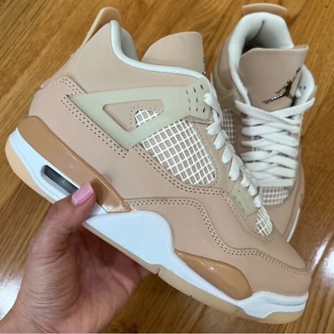 Air Jordan 4 ‘Shimmer’ Brand New, With Box Women’s Size 5 B-Grade 100% Authentic Jordans 4, Cute Jordans, Cute Casual Shoes, Nike Shoes Women Fashion, Pretty Sneakers, Retro Outfit, Retro Basketball Shoes, Trendy Shoes Sneakers, Nike Shoes Girls