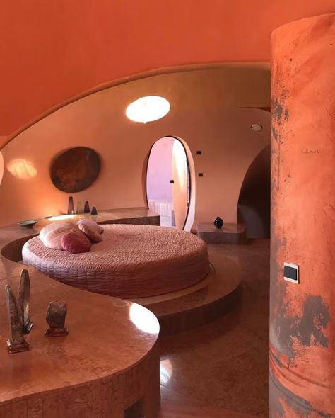 Inside Pierre Cardin's World Famous Vacation Home Le Palais Bulles - Pierre Cardin Designe 80s Interior, Earthship Home, Shell House, Retro Interior Design, Brand Architecture, Retro Interior, Aesthetic Rooms, Interior Modern, Dream Rooms