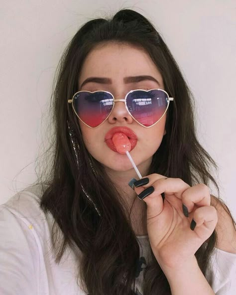 Lolipop Photos Ideas, Lollipop Girl, Girl Face Tattoo, Best Poses For Pictures, Instagram Ideas Photography, Photos Tumblr, Heart Sunglasses, Cute Poses For Pictures, Tattoo Girls