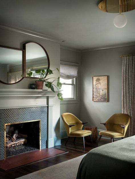 A Stylish Portland Home Designed By Jessica Helgerson Interior Design — THE NORDROOM Jessica Helgerson, Street House, Curved Sofa, Coffered Ceiling, Getting Out Of Bed, Craftsman House, The Pacific Northwest, The Pacific, Pacific Northwest