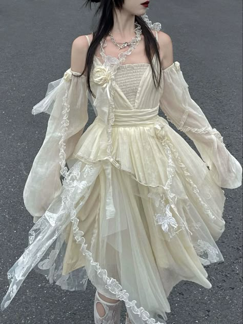 Douyin Dresses Formal, Douyin Formal Dress, Princess Dress Women, Wedding Princess Dress, Japanese Wedding Dress, Rose Ribbon, Halloween Carnival Party, Vintage Slip Dress, Old Fashion Dresses