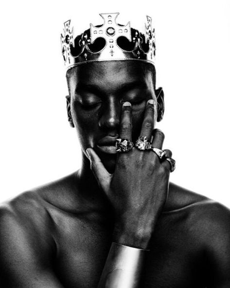 BLACK King.<3 African Inspired Art, Blaise Zabini, The Blacker The Berry, Midwest Region, Prince Eric, Black King, African Music, Manama, Arte Inspo