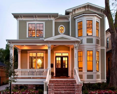 Victorian Style House Exterior - Home Decorating Trends - Homedit Cozy Family Home Exterior, Modern Victorian Homes Exterior, Bay Window Exterior, Scandinavian Exterior, Victorian Homes Exterior, Victorian Exterior, Victorian Style House, Victorian Style Homes, Window Trim Exterior