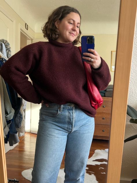 Casual midsize outfit idea vintage style JCrew rollneck sweater vintage levi’s french bob Rollneck Sweater Outfit, Alberta Rose, Outfit Ideas Vintage, Midsize Outfit, Rollneck Sweater, French Bob, Midsize Outfits, Autumn Girl, Teachers Pet