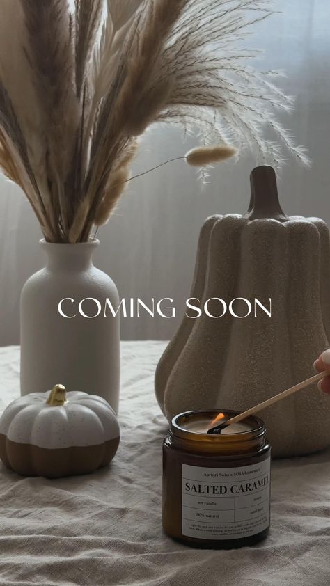 @aprioriswiss Immerse yourself in the cozy ambiance of @aprioriswiss x @SIMAhomeware coming soon scented candles, perfect for the autumn season😍 Available in two delightful aromas: Salted Caramel and Ginger Spice. Handcrafted with care, these candles are made from 100% soy wax infused with premium oils, ensuring a long-lasting, fragrant experience. Elevate your home with the warmth of these artisanal creations✨ Coming Soon Photography, Candle Ads Creative, Candle Brand Photoshoot, Candles Aesthetic Instagram Feed, Candle Staging Ideas, Candle Photoshoot Ideas At Home, Product Photography Ideas Candles, Candle Business Content Ideas, Candle Business Photoshoot Ideas