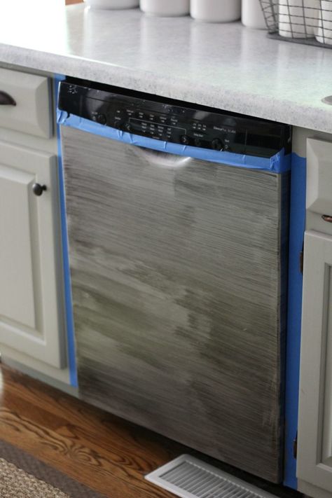 Dishwasher Makeover, Painting Dishwasher, Dishwasher Liquid, Dishwasher Ideas, Appliance Makeover, Painting Appliances, Cheap Remodel, Remodel Hacks, Stainless Dishwasher