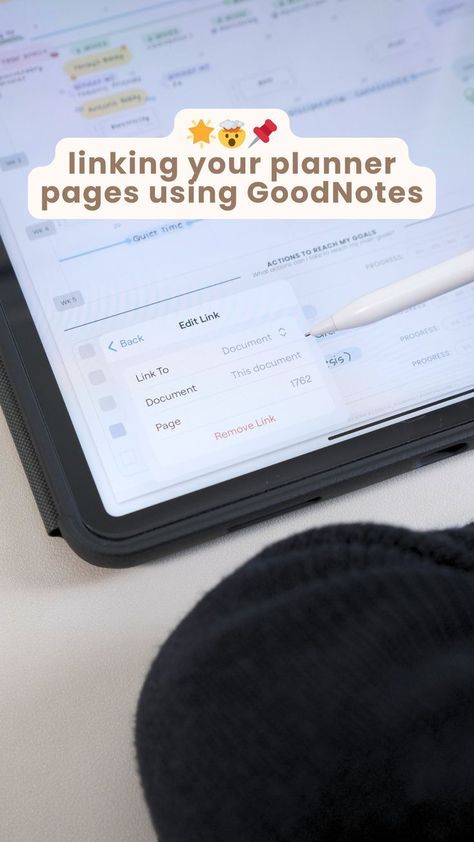 How to Link your Planner Pages using GoodNotes | Digital Planning | GoodNote Hacks | Planning Tips budgetplannerworksheet #digitalplannergoodnotestemplate #motermplanner. Digital Planner Ideas, Free Digital Planner, How To Be More Organized, Planning Hacks, Interactive Calendar, Diy Agenda, Ipad Hacks, Ultimate Planner, Study Stationery