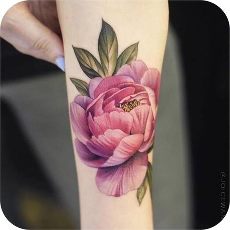 Tattoodo on Instagram: “Pretty peony made by @joicewangtattoos at @gritnglory - NYC #TATTOODO” Blatt Tattoos, Shape Tattoo, Disney Tattoo, Peonies Tattoo, Tattoo Feminina, Tattoo Outline, Pattern Tattoo, Rose Tattoos, Piercing Tattoo