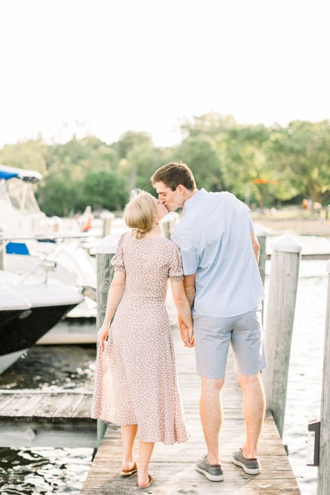 Engagement Photos Boat Dock, Boat Dock Engagement Pictures, Dock Couple Pictures, Marina Engagement Photos, Dock Engagement Photos, Dock Engagement Pictures, Casual Pictures, Boat Engagement Photos, Casual Engagement Photos Outfits