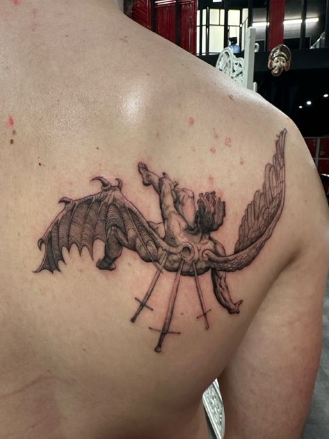 Since this kind of tattoo became famous over the years i didnt want to make just another Icarus tattoo soo i combine 3 different Icarus tattoos into one and i think the result came pretty good.(i combine the different wings and the swords in his back) Icarus Back Tattoo, Icarus Falling Tattoo, Icarus Tattoos, Icarus Tattoo, Small Cross Tattoos, Demon Wings, Cross Tattoos, Silhouette Tattoos, Sleeve Men