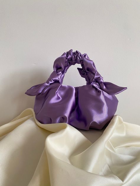 Excited to share the latest addition to my #etsy shop: Satin bag with Knots | Lavender evening bag| small and big handbag |Scrunchies bag | Wedding purse| Japanese knot bag | 25 colors https://etsy.me/43lABW2 #wedding #wrist #minimalist #furoshikibag #pinkbag #fuchsia Furoshiki Bag, Satin Handbag, Wedding Guest Bags, Japanese Knot, Japanese Knot Bag, Diy Sewing Tutorials, Big Handbags, Knot Bag, Bridesmaid Bags